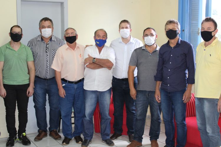 DEPUTADO ESTADUAL BETO FANTINEL VISITA TUNAS