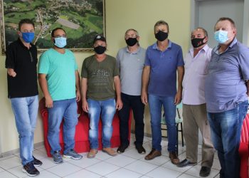 REUNIÃO DOS SECRETÁRIOS MUNICIPAIS COM PREFEITO E VICE-PREFEITO DE TUNAS