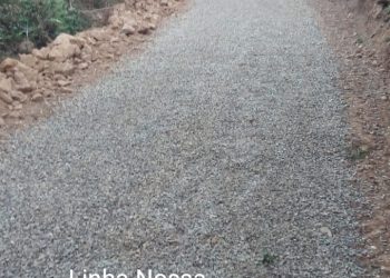 SECRETARIA DE OBRAS SEGUE DIARIAMENTE NA RECUPERAÇÃO, ALARGAMENTO E BRITAMENTO DAS VIAS