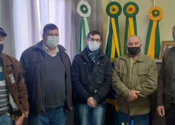 PREFEITO RECEBE A VISITA DE REPRESENTANTES DA COORDENADORIA REGIONAL DE CRUZ ALTA