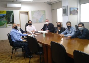 COMISSÃO ASFALTO JÁ TUNAS/JACUIZINHO, REALIZA VISITA AO DAER PARA VER ANDAMENTO DO PROJETO