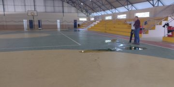 PREFEITO E SECRETÁRIO REALIZAM VISITA AO GINÁSIO MUNICIPAL PARA VER ANDAMENTO DE REFORMAS