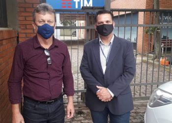 PREFEITO SOLICITA MELHORIAS NO SINAL DE TELEFONIA