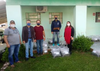 NA MANHÃ DESTA SEXTA-FEIRA (08) ACONTECEU A ÚLTIMA ENTREGA DE ALEVINOS DO ANO NAS DEPENDÊNCIAS DA SECRETARIA DE AGRICULTURA DE TUNAS