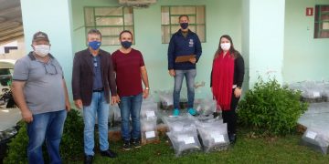 NA MANHÃ DESTA SEXTA-FEIRA (08) ACONTECEU A ÚLTIMA ENTREGA DE ALEVINOS DO ANO NAS DEPENDÊNCIAS DA SECRETARIA DE AGRICULTURA DE TUNAS