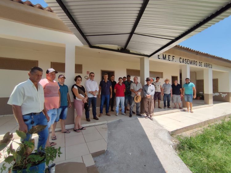 COMITIVA SE DESLOCA ATÉ A LINHA NOSSA SENHORA APARECIDA PARA VISTORIA E IMPLEMENTAÇÕES IMPORTANTES