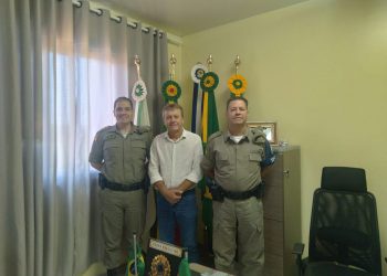 CAPITÃO E TENENTE DA BRIGADA MILITAR VISITAM O MUNICÍPIO DE TUNAS