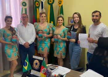 PREFEITURA DE TUNAS RECEBE VISITA DO COORDENADOR DA FEIRA XII EXPOCABRAIS E SOBERANAS.