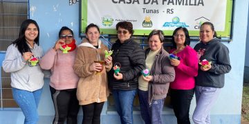 CRAS, juntamente com a Assistência Social, prestaram uma singela homenagem às mulheres do nosso Município.