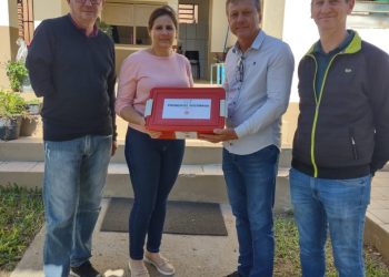 ENTREGA DE KIT DE PRIMEIROS SOCORROS NAS ESCOLAS.