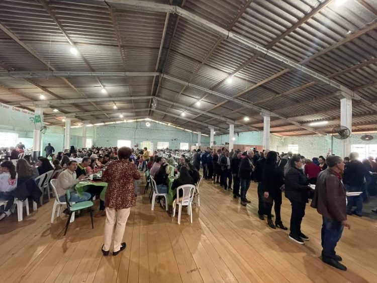 20⁰ FESTA DO IDOSO EM TUNAS.