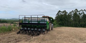 INICIO DO PLANTIO DE SOJA.