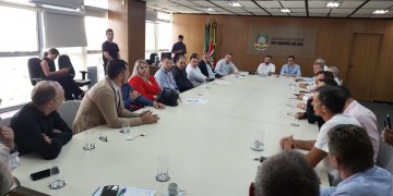 COMITIVA DE TUNAS E JACUIZINHO PARTICIPAM DE AUDIÊNCIA COM VICE GOVERNADOR EM PORTO ALEGRE.