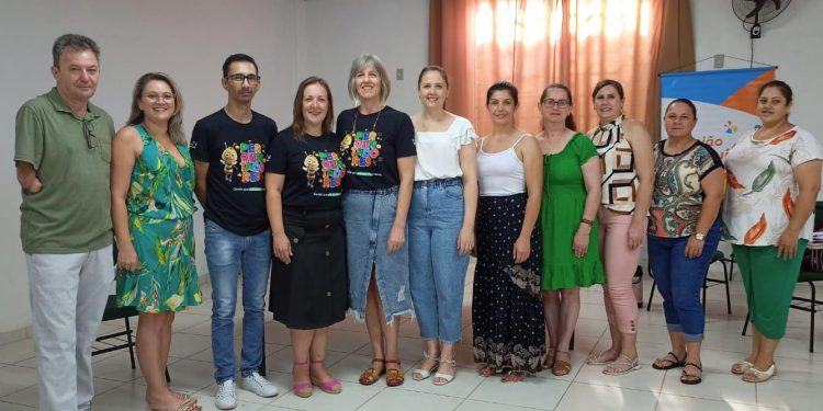 PRIMEIRA FORMAÇÃO DO PROGRAMA UNIÃO FAZ A VIDA PARA GESTORES MUNICIPAIS DA REDE MUNICIPAL DE TUNAS.