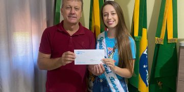 PREFEITO RECEBE REPRESENTANTE DE TUNAS NA FINAL DO GAROTA JACUÍ 2023.