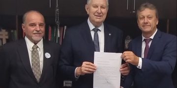 PREFEITO DE TUNAS PAULO HENRIQUE REUTER E COMITIVA TUNENSE REALIZAM VIAGEM A BRASÍLIA DF.