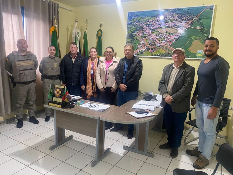 REUNIÃO PARA INSTALAÇÃO DO CONSELHO MUNICIPAL DE PROTEÇÃO E DESEFA CIVIL (COMDEC) DE TUNAS.