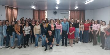 FORMAÇÃO CONTINUADA DE PROFESSORES.