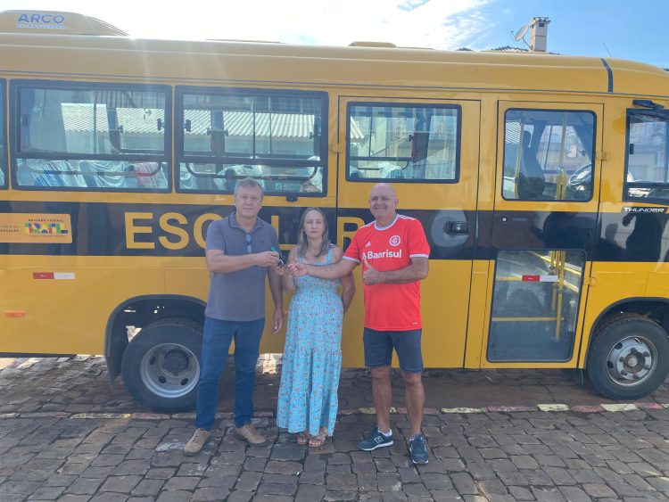 MUNICIPIO DE TUNAS ADQUIRE MICRO ÔNIBUS 0 KM PARA TRANSPORTE ESCOLAR. 🚌