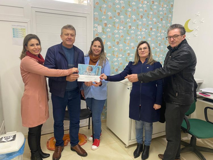 MUNICIPIO DE TUNAS RECEBE CERTIFICADO SELO BRONZE- MUNICIPIO AMIGO DA VACINA.