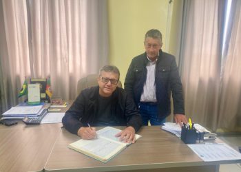 PREFEITO MUNICIPAL PAULO HENRIQUE REUTER REASSUME CARGO APÓS FÉRIAS.