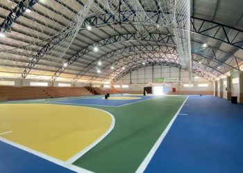 ADMINISTRAÇÃO MUNICIPAL REALIZA MELHORIAS NO GINÁGIO DE ESPORTES DO MUNICIPIO.