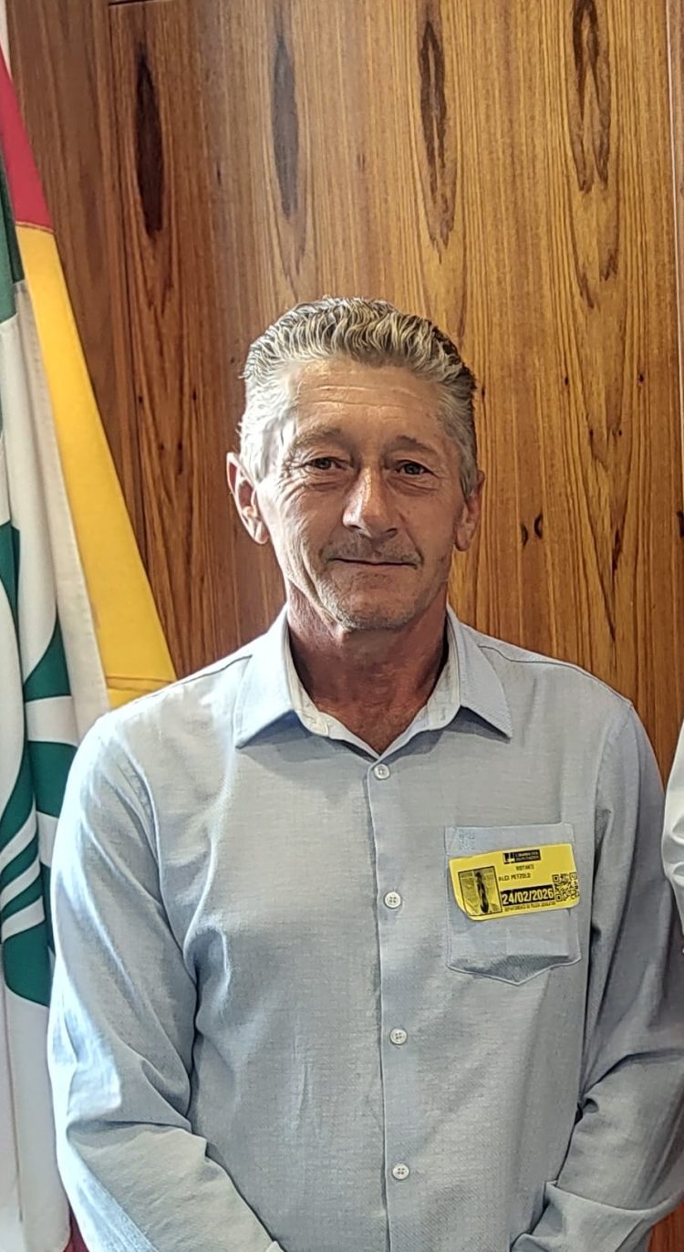 PREFEITO EM EXERCICIO ALCI PETZOLD VAI A BRASILIA EM BUSCA DE RECURSOS PARA O MUNICIPIO DE TUNAS.