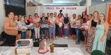 Secretaria de Educação realiza entrega de Equipamentos de Proteção Individual (EPIs) para servidores da rede municipal